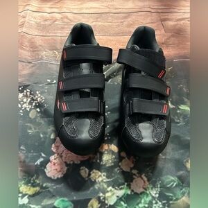Tommaso cycling shoes size 43 , size 10US